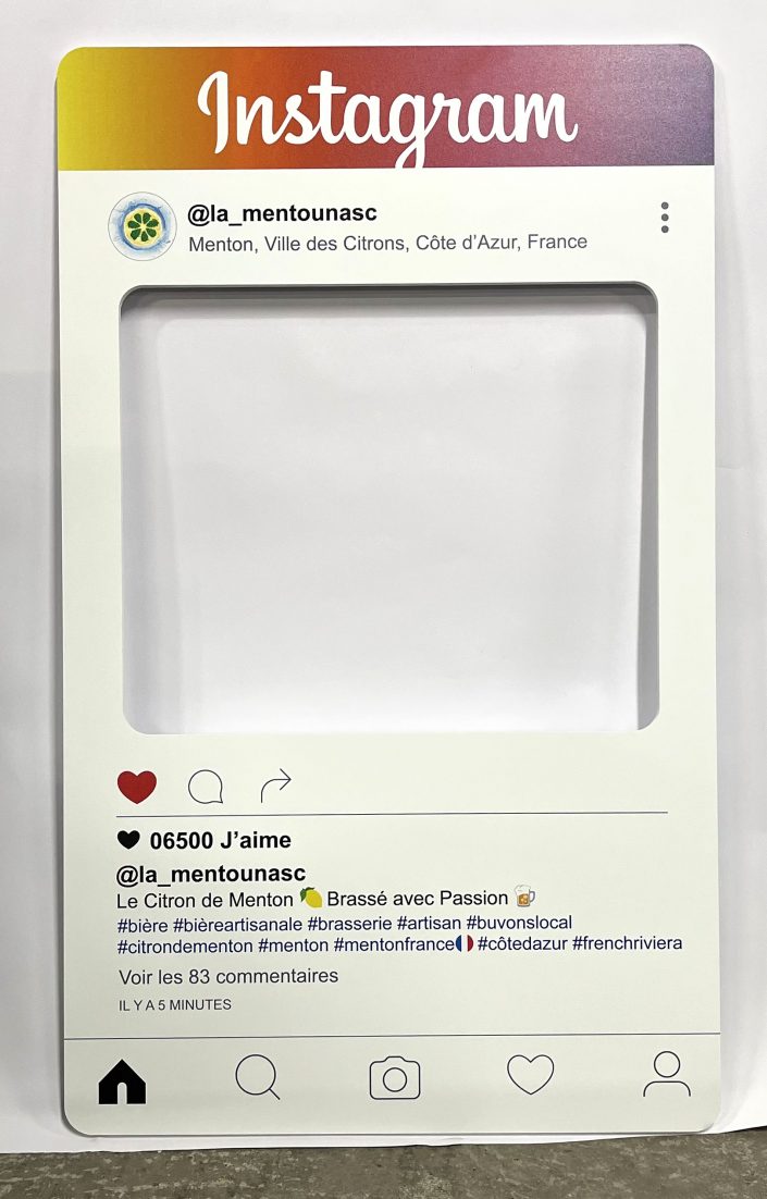 cadre à selfie instagram personnalisé avec logo
