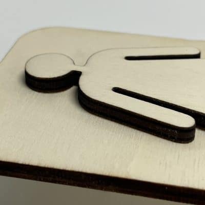 Signalétique en bois gravure toilettes