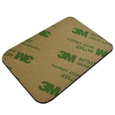 dos de plaque doree avec menu en qr code