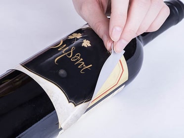 etiquette de vin pour cacher ancienne étiquette