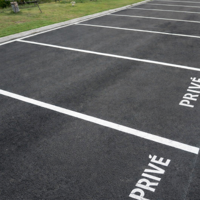 pochoir au sol parking privé