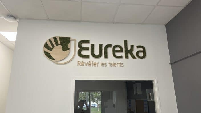logo bois végétalisé eureka