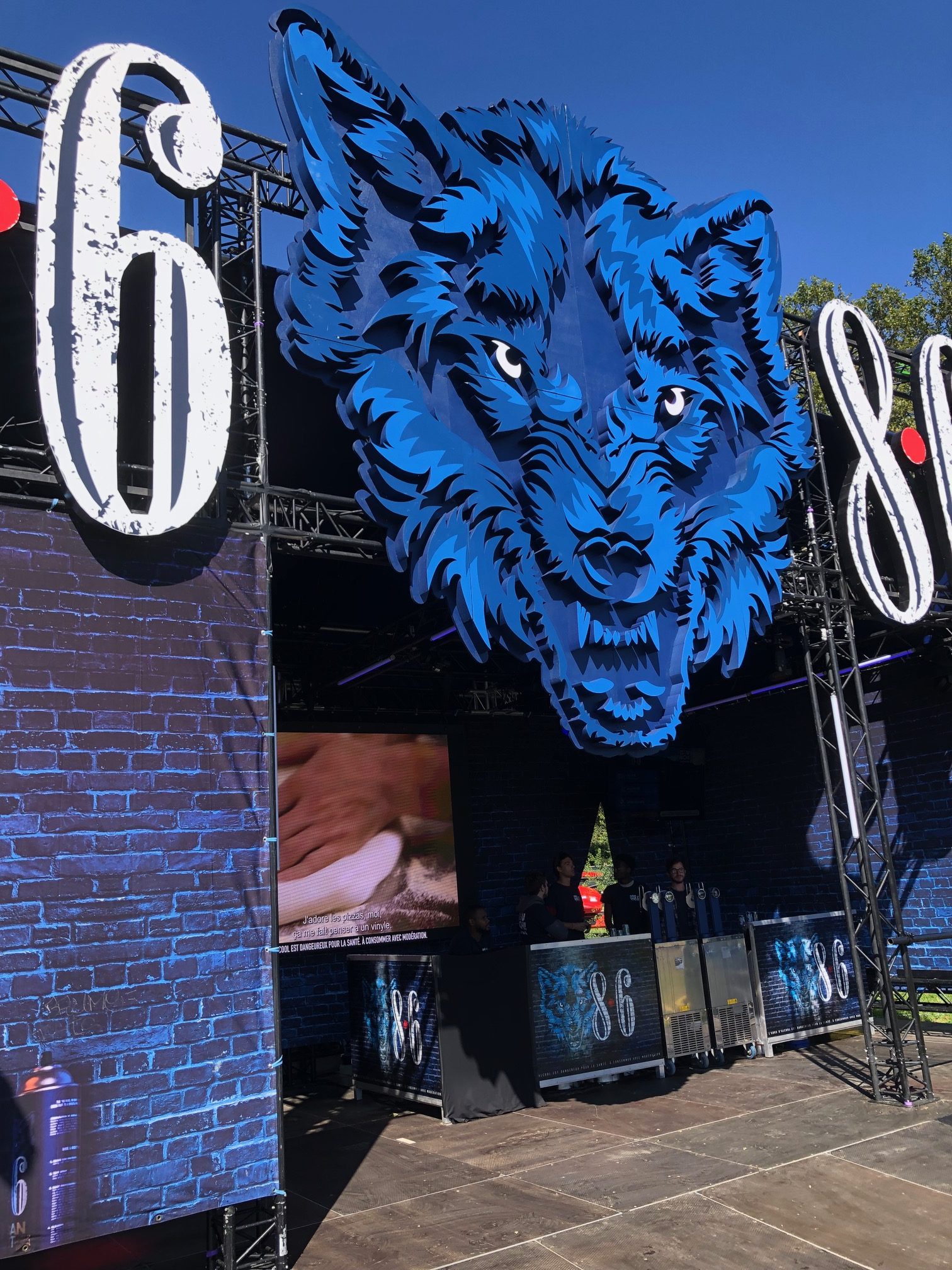 Loup décor décoration théâtrale tête loup multi couche de polystyrène logo en relief 3D