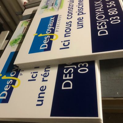 panneaux de chantier alvéolaire akylux piscines desjoyaux