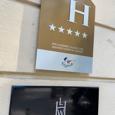 plaque 5 étoiles de classement hotel