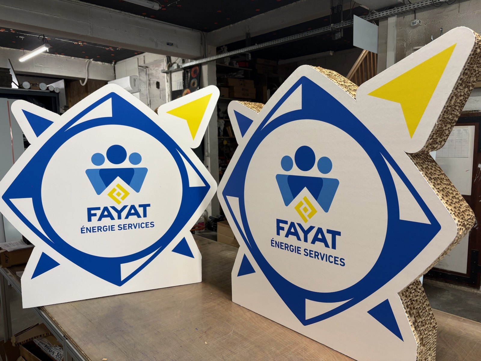 LOGO XL en carton alvéolaire